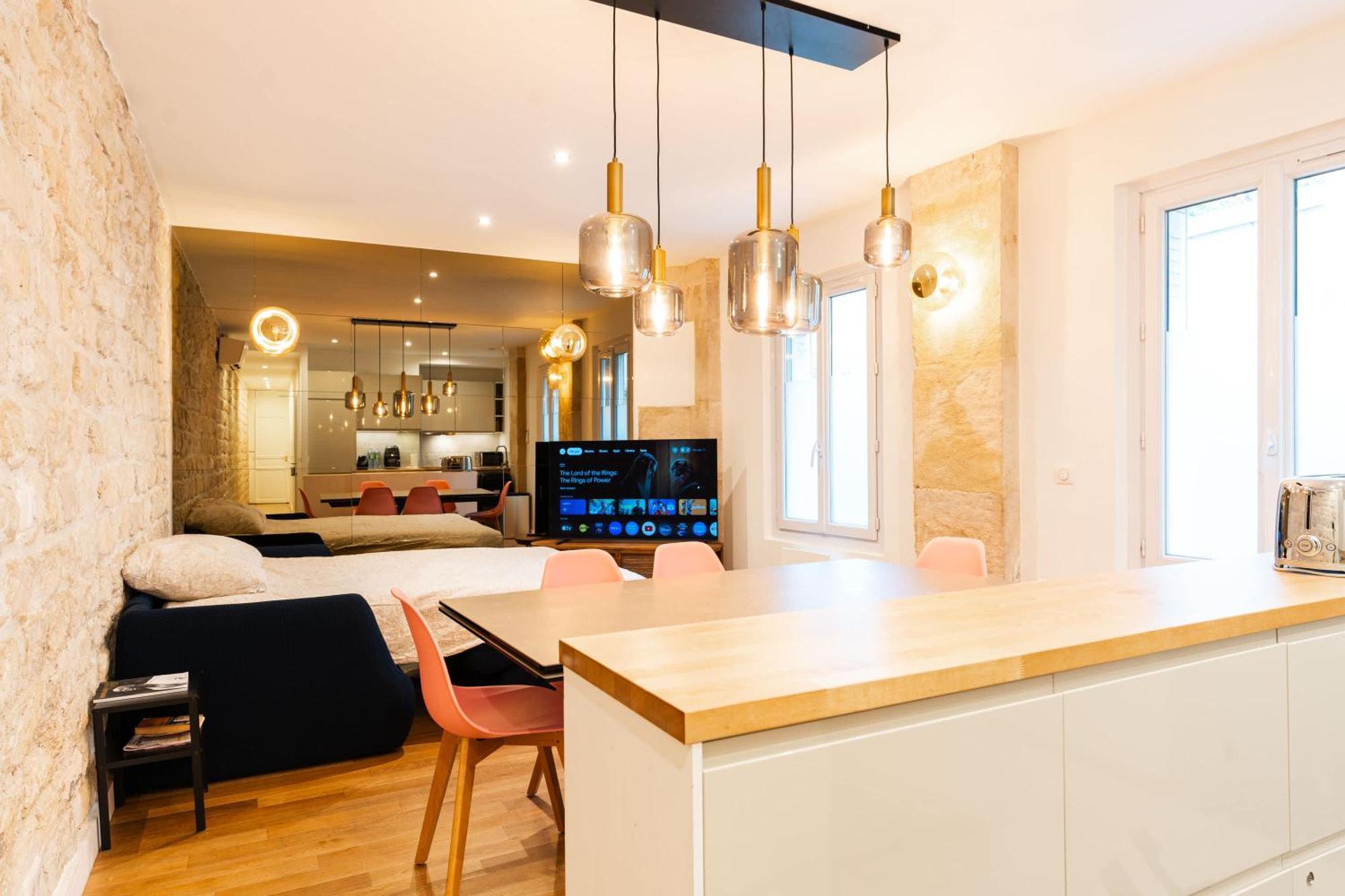 Loft 4 Bedroom Montmartre Pigalle Ac By Lcc Agency Paris Eksteriør bilde